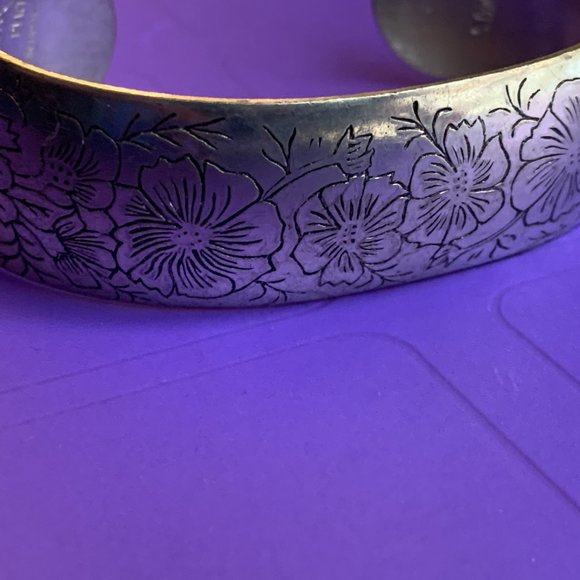 Vintage Genuine Pewter Flower of the Month Cuff Bracelet - Cosmos - Picture 3 of 6